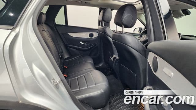 Mercedes-Benz GLC-Class 2018 — Şəkil 11/20