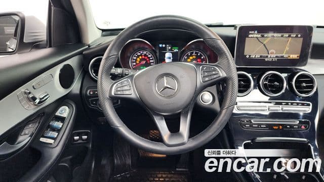 Mercedes-Benz GLC-Class 2018 — Şəkil 13/20