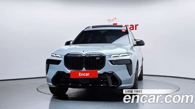 BMW X7 2024 — Photo 18/35