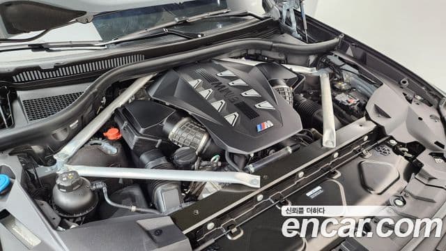 BMW X7 2024 — Photo 34/35