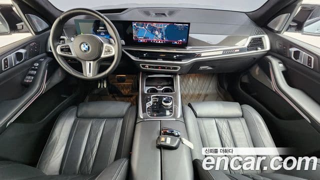 BMW X7 2024 — Photo 12/35