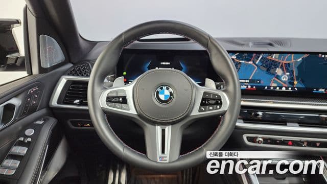 BMW X7 2024 — Photo 14/35