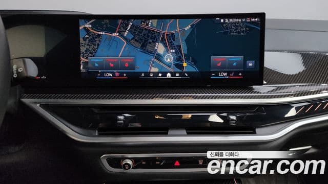 BMW X7 2024 — Photo 31/35