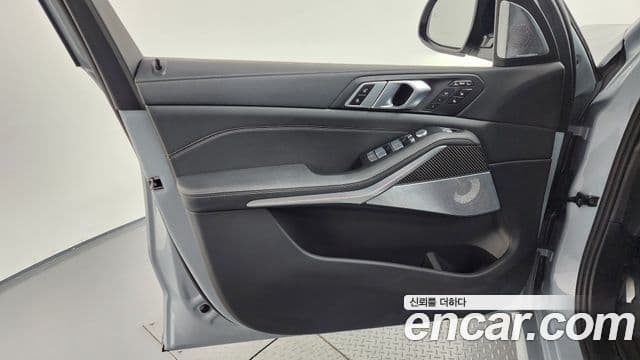 BMW X7 2024 — Photo 13/35