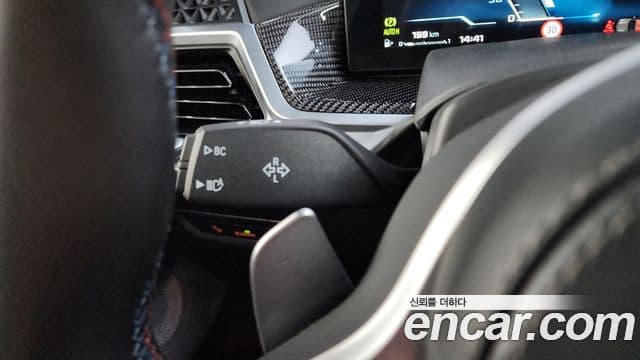 BMW X7 2024 — Photo 22/35