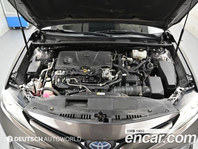 Toyota Camry 2018 — Photo 15/20