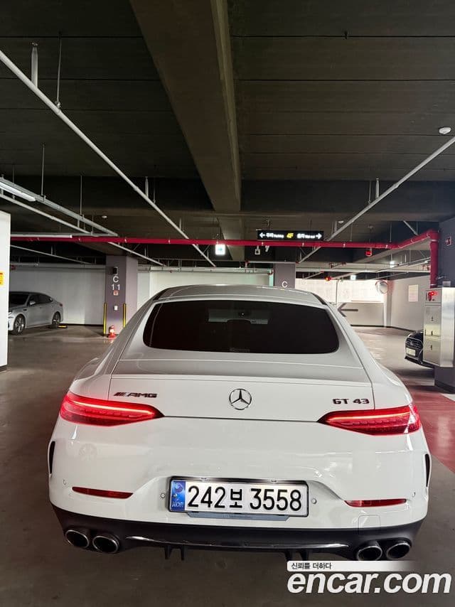 Mercedes-Benz AMG GT 2024 — ფოტო 13/19
