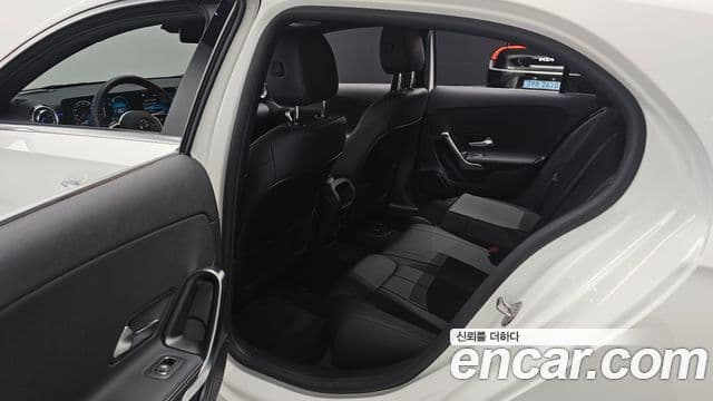 Mercedes-Benz A-Class 2022 — Фото 12/20