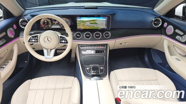 Mercedes-Benz E-Class 2019 — ფოტო 7/20