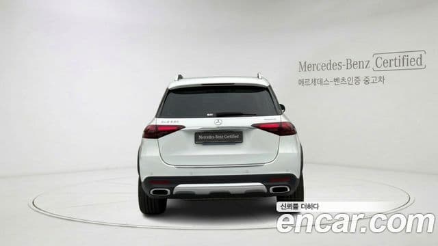 Mercedes-Benz GLE-Class 2025 — Photo 4/10