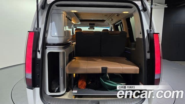 Hyundai Staria 2024 — фото 20 из 20