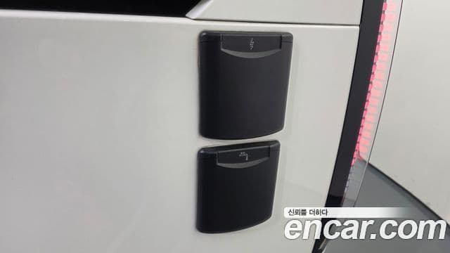 Hyundai Staria 2024 — Photo 25/38