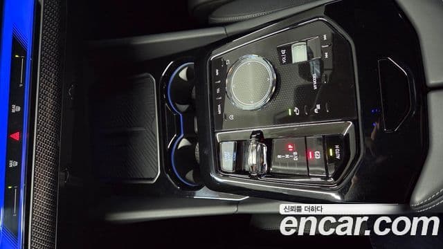 BMW i5 2024 — ფოტო 16/20