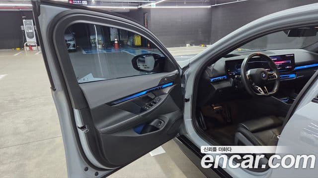 BMW i5 2024 — ფოტო 20/20