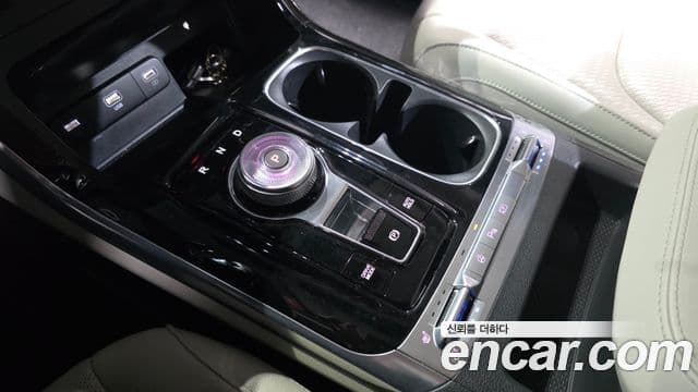 Kia Carnival 2023 — Фото 9/20