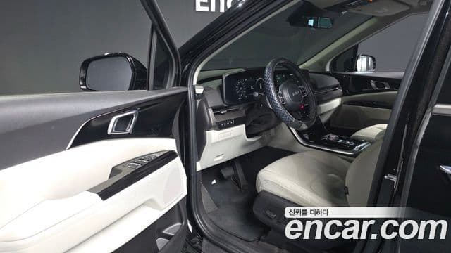 Kia Carnival 2023 — Фото 10/20