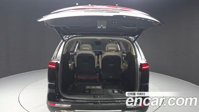 Kia Carnival 2023 — Фото 20/20
