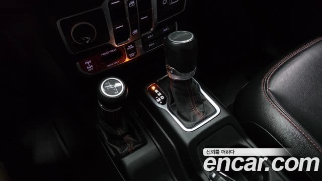 Jeep Gladiator 2022 — Şəkil 9/20