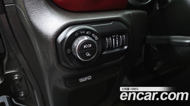Jeep Gladiator 2022 — Şəkil 20/20