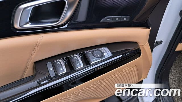 Kia Carnival 2021 — Şəkil 17/20