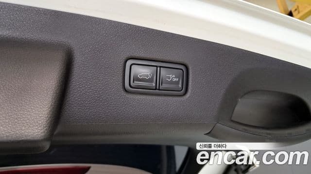 Kia Carnival 2021 — Şəkil 18/20