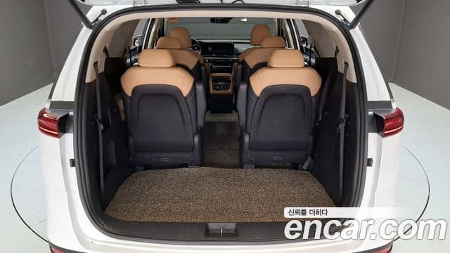 Kia Carnival 2021 — Şəkil 19/20