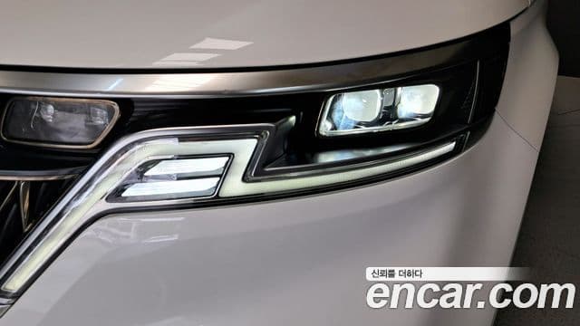 Kia Carnival 2021 — Photo 15/34