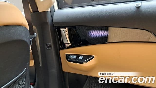 Kia Carnival 2021 — Photo 4/34