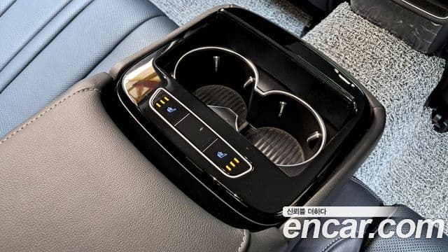 Genesis Electrified G80 2024 — ფოტო 17/20