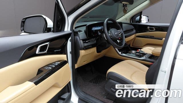 Kia Carnival 2023 — ფოტო 10/20