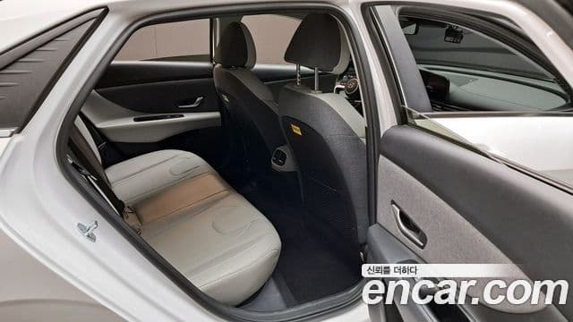 Hyundai Avante 2023 — ფოტო 11/20