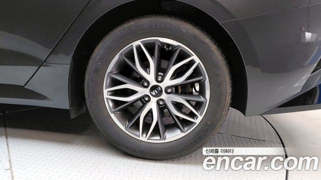 Kia K5 2021 — Photo 29/33