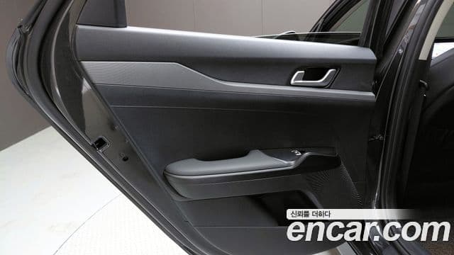 Kia K5 2021 — Photo 28/33