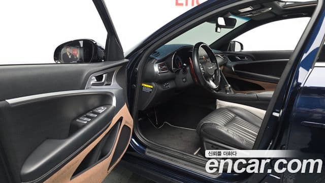Genesis G70 2019 — ფოტო 10/20