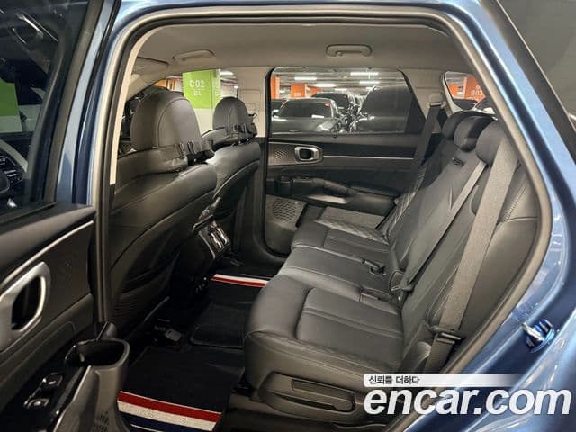 Kia Sorento 2021 — ფოტო 6/20