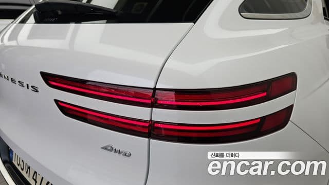 Genesis GV70 2024 — Photo 30/37