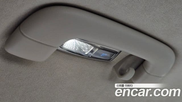 Genesis GV70 2024 — Photo 20/37