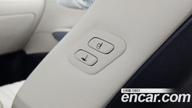 Genesis GV70 2024 — Photo 11/37