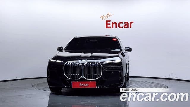 BMW 7 Series 2023 — Şəkil 2/20