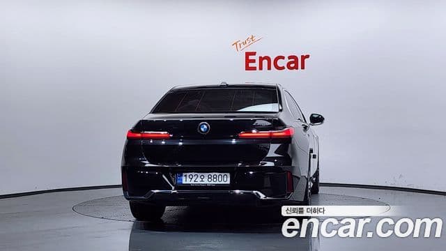 BMW 7 Series 2023 — Şəkil 3/20