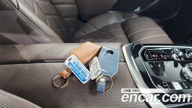 BMW 7 Series 2023 — Şəkil 14/20