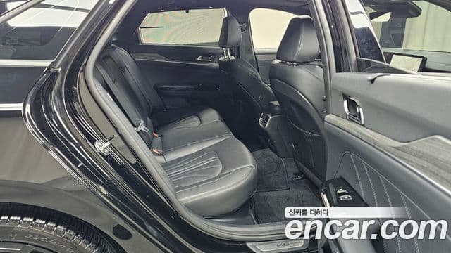 Kia K5 2024 — Şəkil 16/20