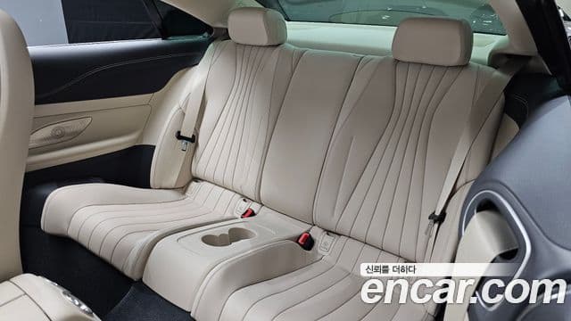 Mercedes-Benz E-Class 2023 — ფოტო 12/20