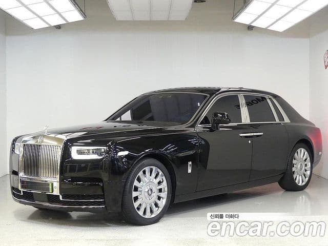 Rolls-Royce Phantom 2020 — ფოტო 20/20