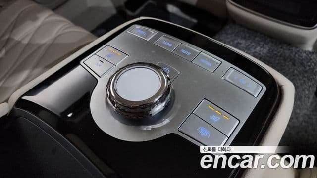Genesis Electrified G80 2024 — ფოტო 19/20
