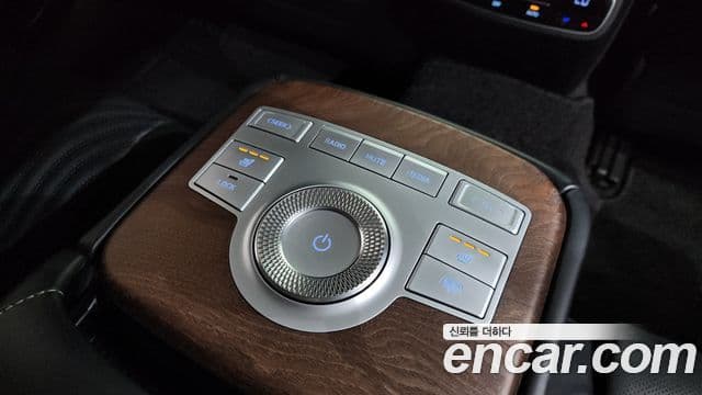 Genesis G80 2020 — ფოტო 14/20