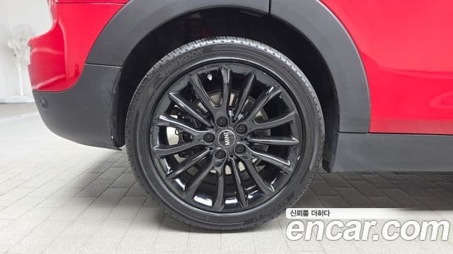 Mini Cooper Clubman 2023 — фото 5 из 20