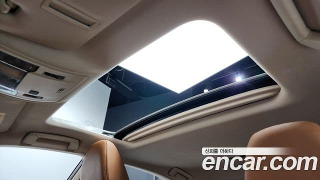 Lexus ES300h 2018 — ფოტო 15/20