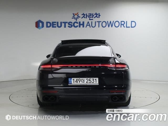 Porsche Panamera 2022 — ფოტო 20/20