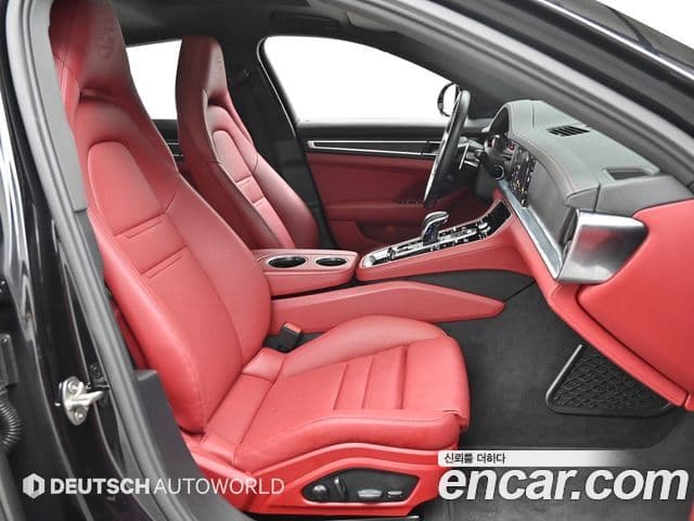 Porsche Panamera 2022 — ფოტო 11/20